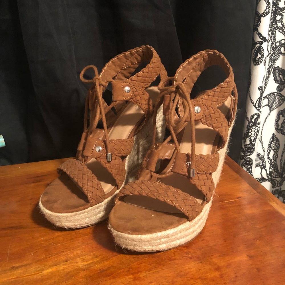 Mossimo Lace Up Wedges
